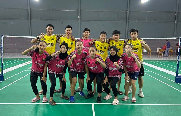 Lampung Kembali Loloskan Tim Bulutangkis Putra dan Putri ke PON XXI-2024