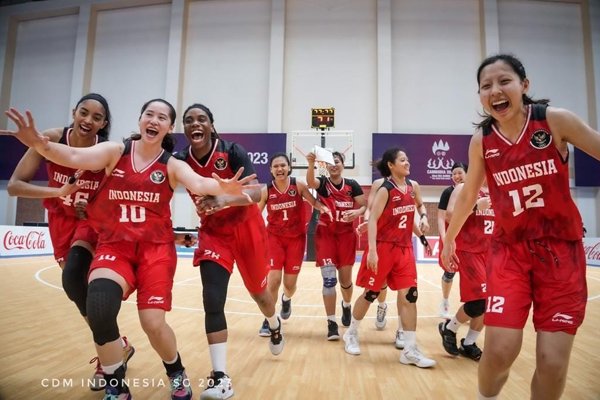 Ketum KONI Pusat Marciano Norman Bangga Sejarah Basket Putri Terukir di Kamboja
