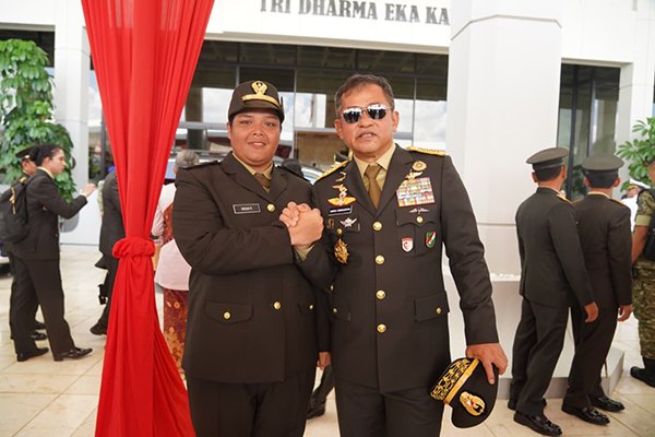 Taufik Hidayat: Selamat Atas Pelantikan Letnan Dua Indah Permatasari