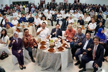 Lima Mantan Menpora Hadir Di Serah Terima Jabatan Erick-Dito, Ini Kata ET