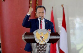 Pengurus KONI Lampung Tengah Dilantik, Ini Pesan Taufik Hidayat